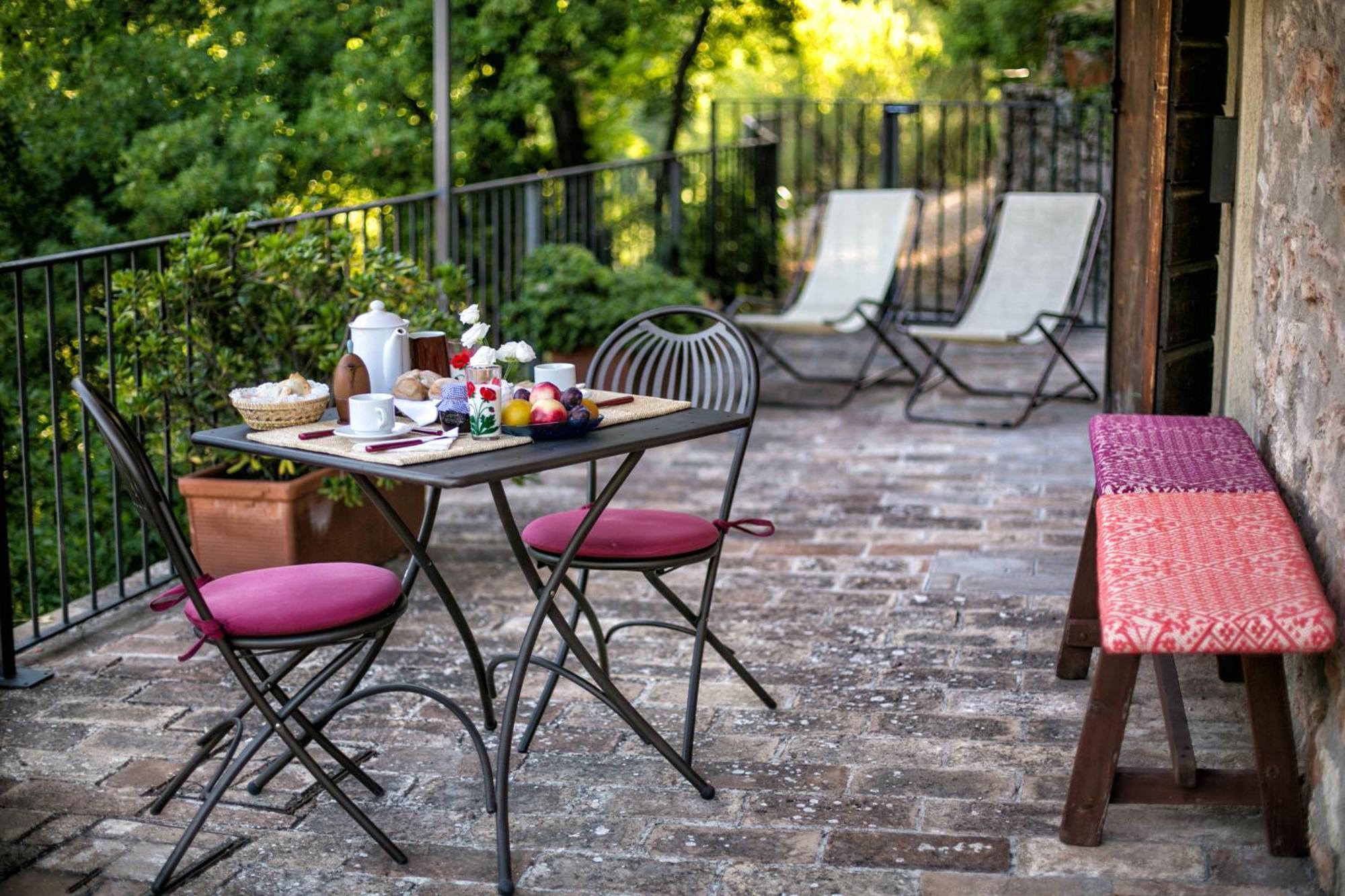 Residence Menotre Rasiglia Habitación foto